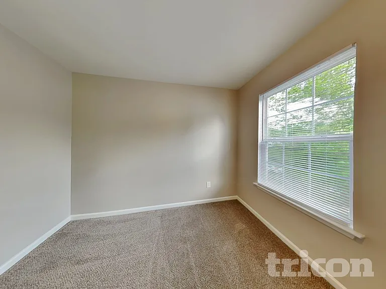 9514 Parkridge Dr — Photo 11