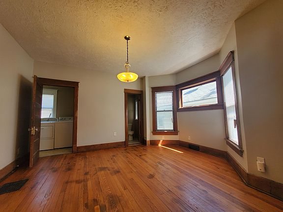 3rd image of 306 N 30th St