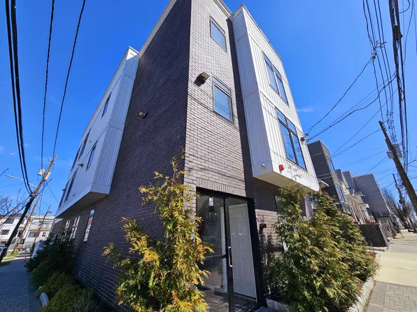 31 12th Ave #1, Paterson, NJ 07501