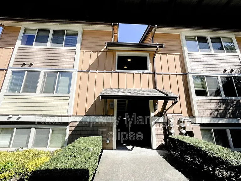 8244 126th Ave NE #B301 — Photo 26
