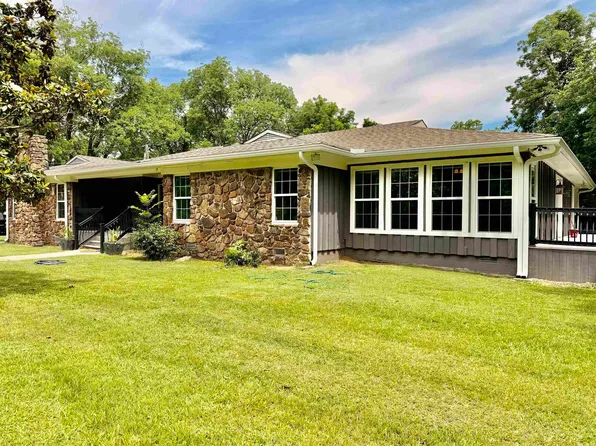 1407 S Trotter St, Dermott, AR 71638