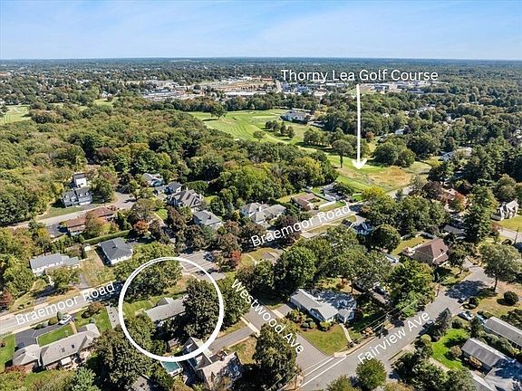 4th image of 130 Braemoor Rd