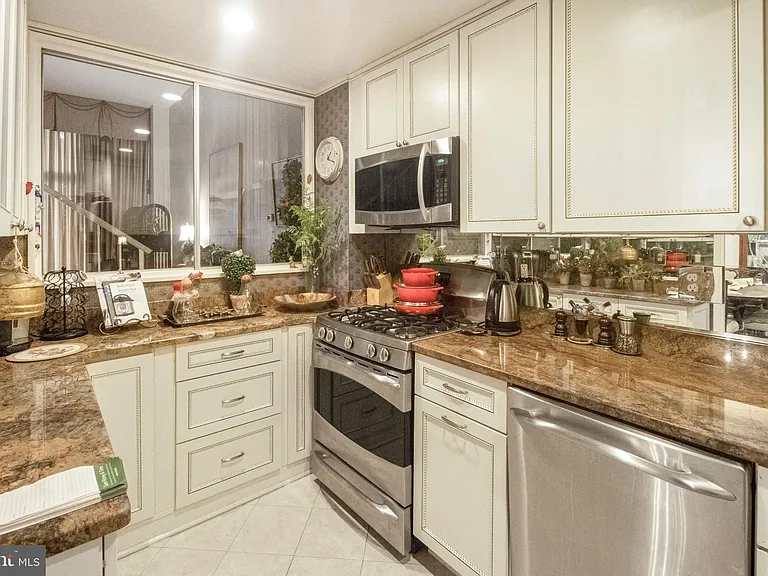 1200 N Nash St #211 — Photo 19