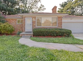 23805 Johnston Ave, Eastpointe, MI 48021