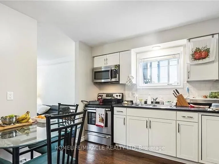 262 Patricia Ave #2 — Photo 2