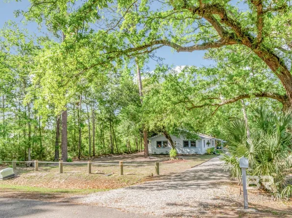 10221 Bay Haven Dr, Fairhope, AL 36532