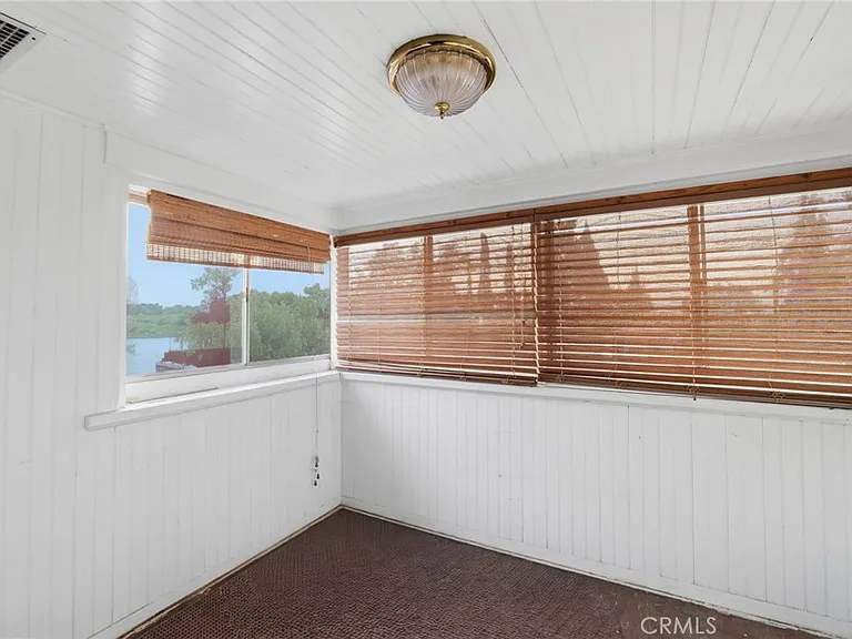 1200 Cedar Ave — Photo 33