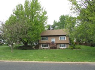 3591 Mountain View Dr, Mountville, PA 17554