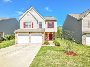 5841 Brookfield Pointe Dr, Charlotte, NC 28216