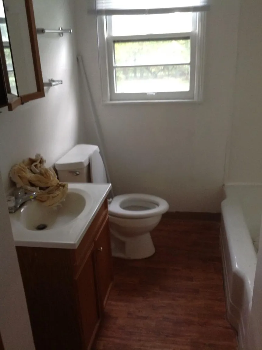 3217 W 30th St photo 1