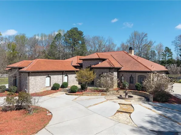 2552 Rosebud Rd, Grayson, GA 30017