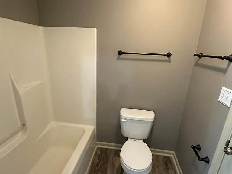 801 Golfview Pl #A — Photo 14