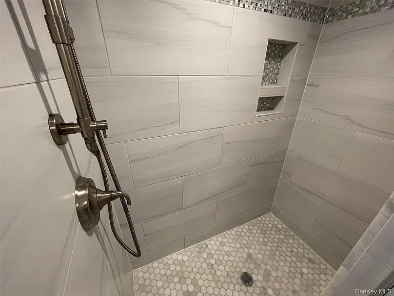 50 E Hartsdale Ave #2H — Photo 10