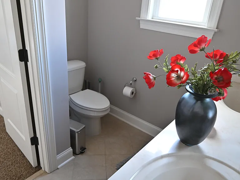 5604 Clearsprings Dr — Photo 32