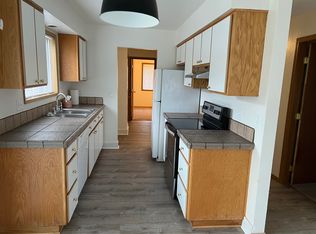 1988 NE Barberry Dr #1988, Hillsboro, OR