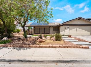 4516 McMillan Rd, Las Vegas, NV 89121