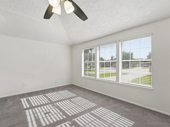 4th image of 10015 Ridgecoral Dr