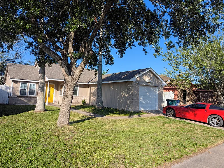 1205 Calle San Marcos — Photo 2