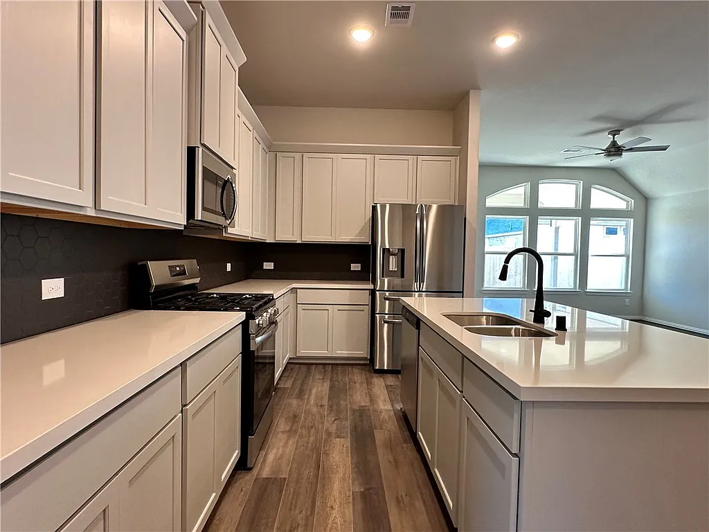 Building Photo - 4037 Houberry Loop