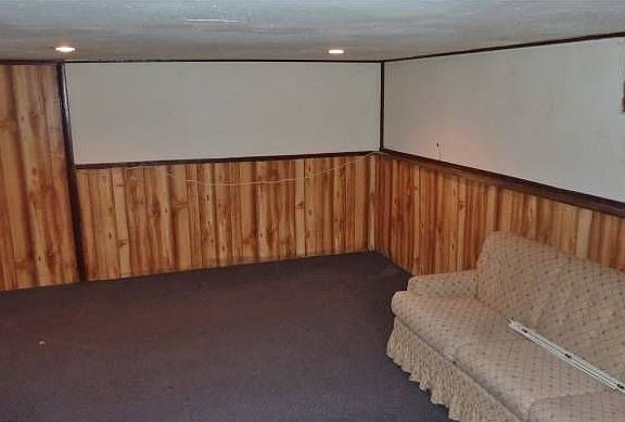 5th image of 1028 Newton Ave