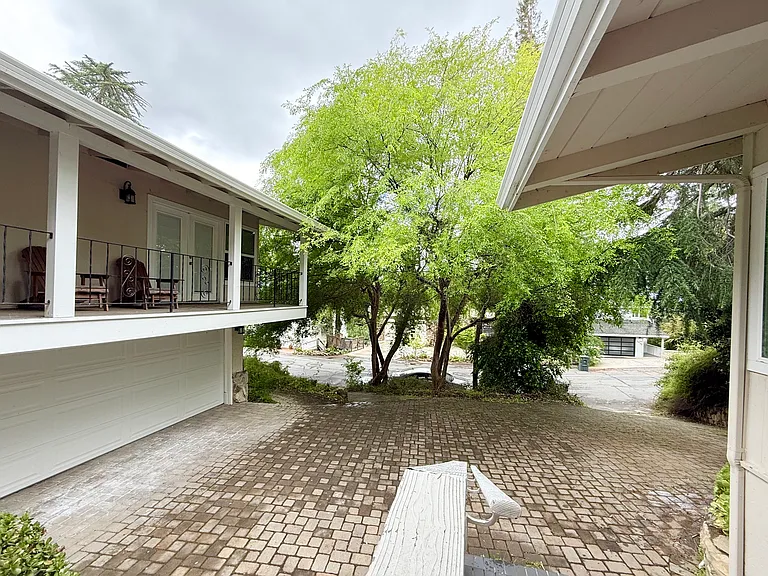 15798 Alta Vista Way — Photo 3