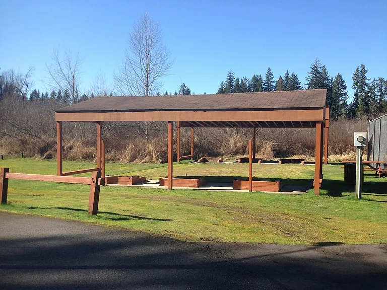 18525 Woodside Dr SE — Photo 23
