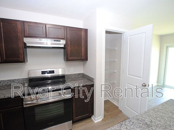 5th image of 6541 Sweetbay Ln APT 202