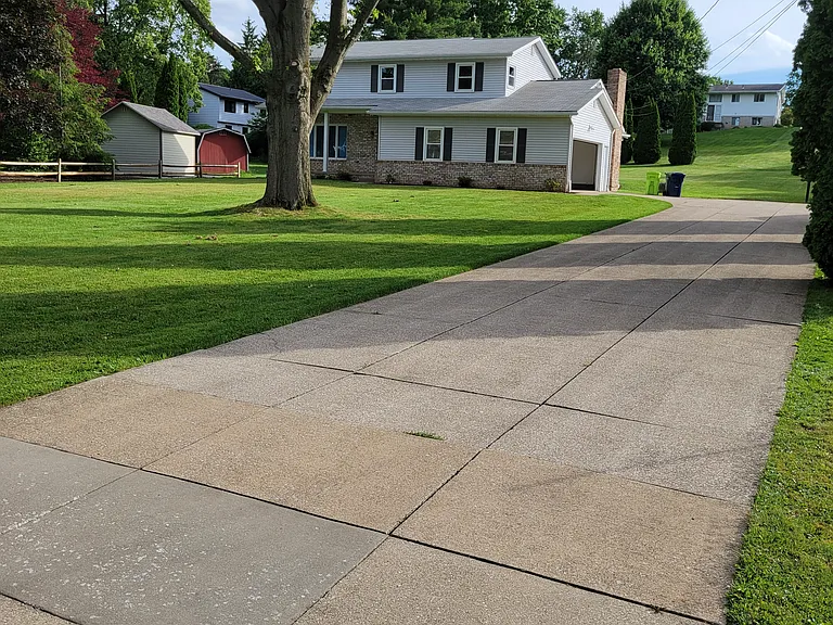 918 Ashmun Ave — Photo 3
