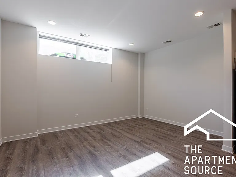 2247 W Lawrence Ave #2 — Photo 6