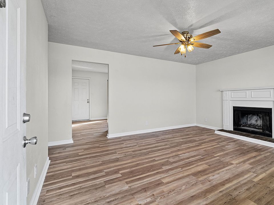 1st image of 2040 Carneal Ln