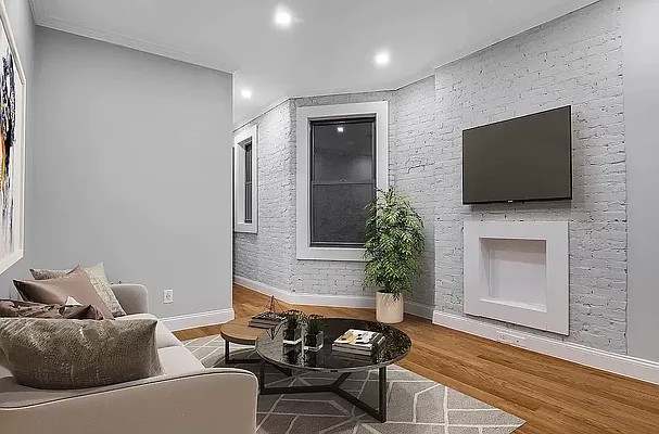 Rented by Compass | media 2