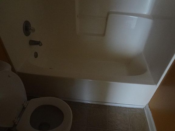 5th image of 112 Thistlewood Dr