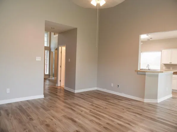 17926 Camden Oaks Ln, Richmond, TX 77407