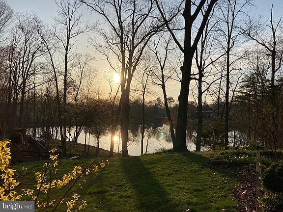 5th image of 13484 Lake Shore Dr
