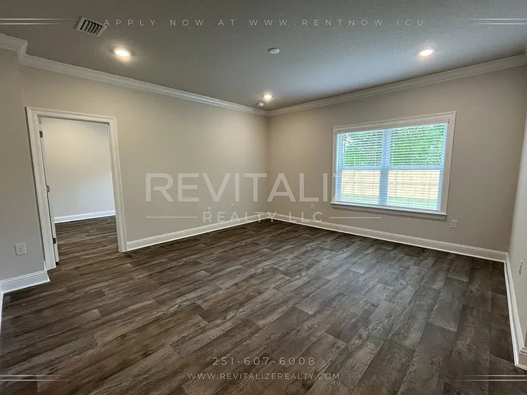 14843 Dayton Cir — Photo 3