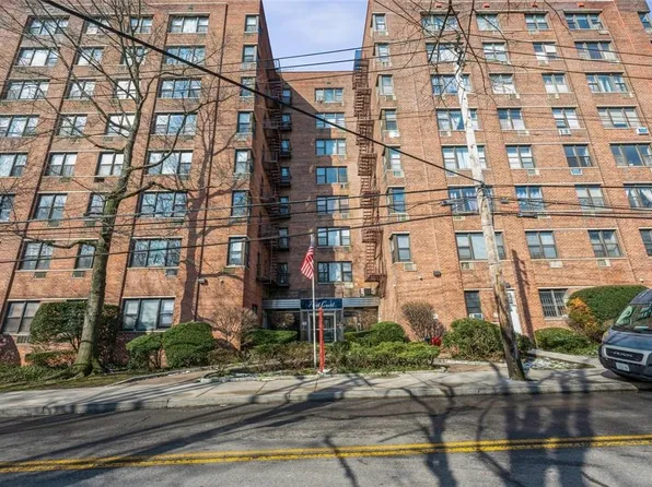575 Bronx River Road #2D, Yonkers, NY 10704