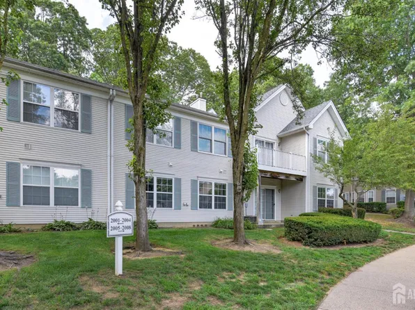 2007 Cypress Ln, East Brunswick, NJ 08816
