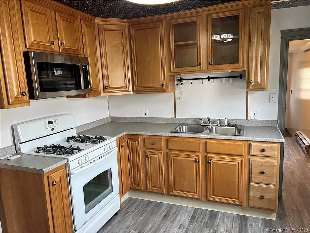 1 bed, 1.0 bath, 700 sqft, $1,400 — Photo 4