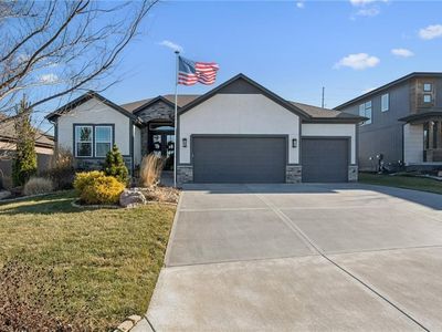 8785 Greeley St, Lenexa, KS, 66227