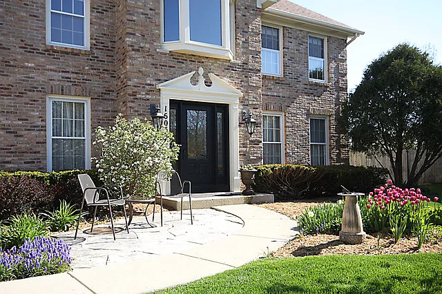 1603 Longfellow Ct photo 1