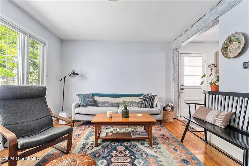 5th image of 13 Elwood Road