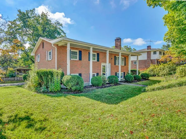 3102 Longhorn Rd, Roanoke, VA 24018