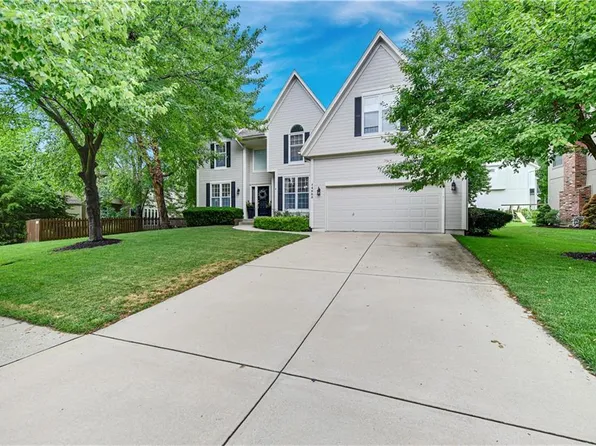 14505 Woodward St, Overland Park, KS 66223