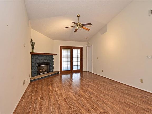 5th image of 7805 Fox Knoll Pl