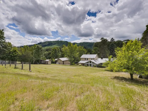 5060 NW Gales Creek Rd, Forest Grove, OR 97116