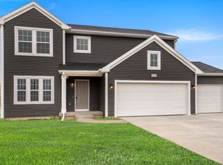 9536 Snow Valley Dr, Alto, MI 49302
