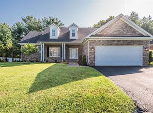 141 Huntsman Cir, Bowling Green, KY 42103