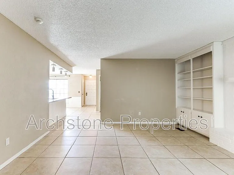 6605 Lyrewood Ln — Photo 27
