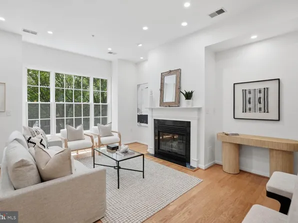 1935 Belmont Rd NW #1122, Washington, DC 20009
