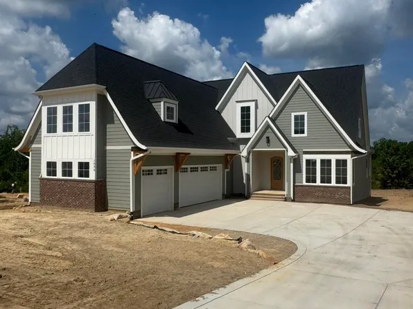 1036 Azalea Garden Cir, Raleigh, NC 27603